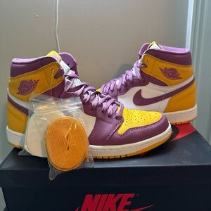 Jordan 1 High Brotherhood Size 8.5M